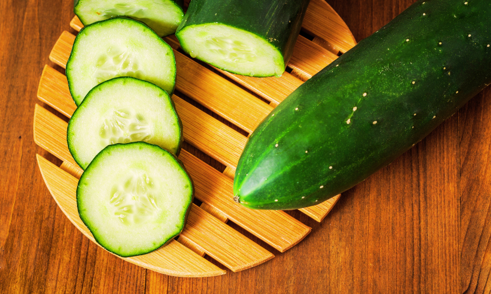 pepino fatiado e rodelas