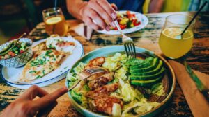 O que comer antes de dormir para emagrecer